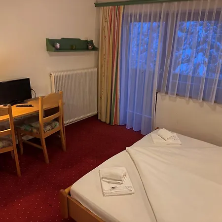 Πανδοχείο Schoenmoosalm *