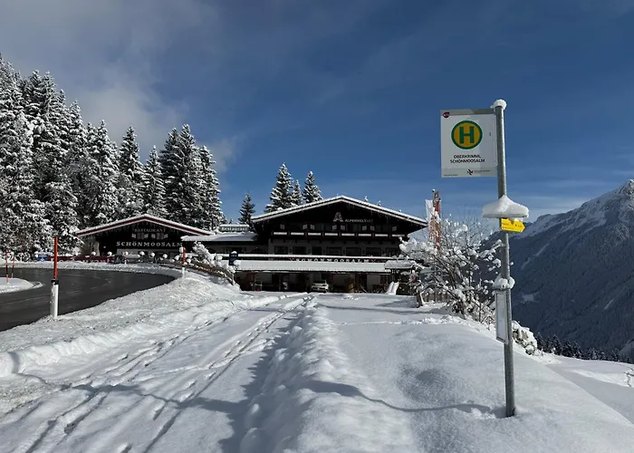 Schönmoosalm Värdshus *